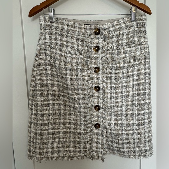 Ann Taylor Tweed Button-Down Frayed Edged Skirt in Gray, White & Black NWT Sz 6 - Picture 7 of 9